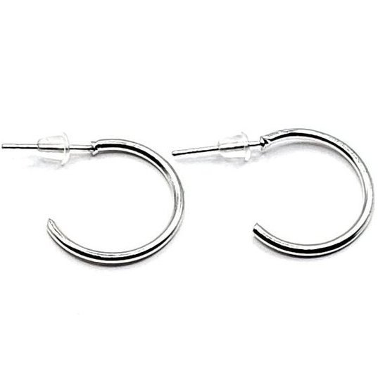 Zilverkleurige oorbellen ringen - groot ( Ø +/- 2,3cm )