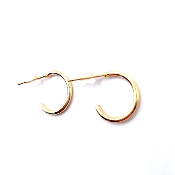 Goudkleurige  oorbellen ringen - klein ( Ø +/- 1,2cm )