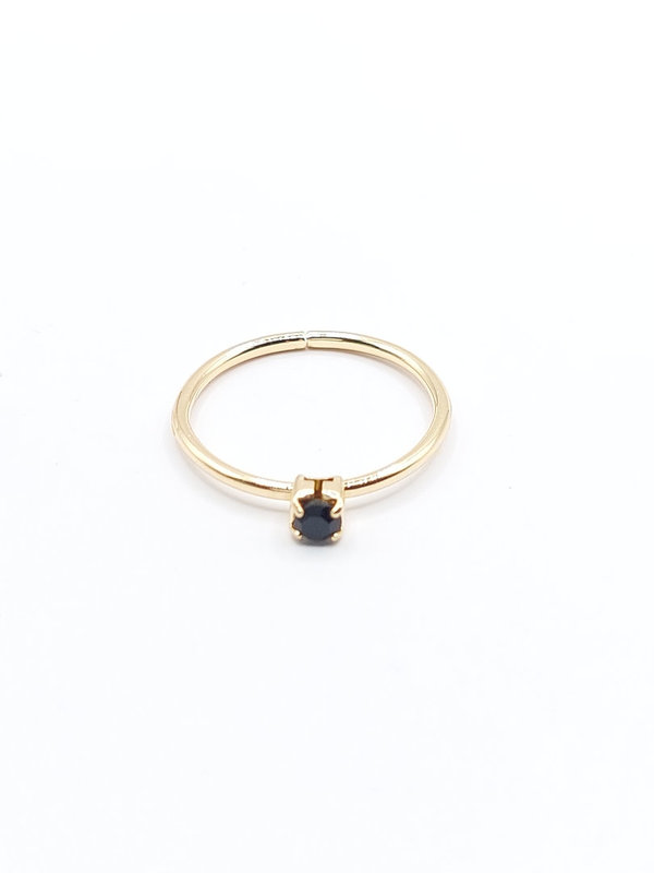Goudkleurige ring met zwart strass-steentje, 17mm