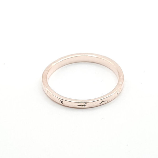 Rosékleurige ring met figuurtjes ( Ø 17mm )